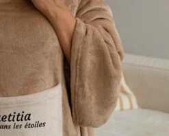 Couverture à Manches Personnalisable - Nuit étoilée -Cadeaux 02044c0fe4a1da039fbf203b75080399c669c84a995158da8f339029d4c51723