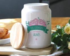 Pot à Biscuits Personnalisé - Maman Fleurie 6 Pot à Biscuits Personnalisé - Maman Fleurie -Cadeaux 02219704f31edd7fcf67a4dcd3643880efc3522e1bb5d7db9194fdc291d935955
