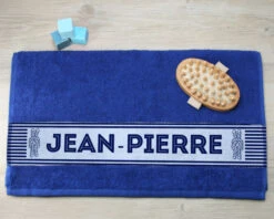 Serviette Bleue Personnalisable - Marinière -Cadeaux 03e0580089d289d3086cf0aa508c9c0f5be0fe1cf24c89d81c58284719cb2867