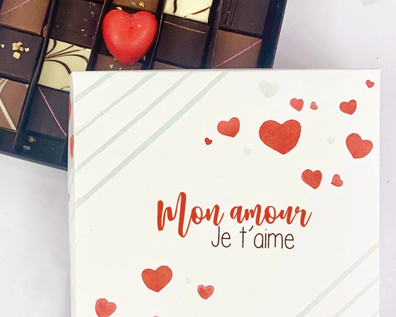 Coffret Personnalisé De 25 Chocolats - Amour 2 Coffret Personnalisé De 25 Chocolats - Amour – Image 2