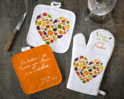 Gant Et Maniques Cuisiner Avec Amour -Cadeaux 1e44210822eb211c213b1106ec31f9913e5f9967172f4300eeea3112b26b2199
