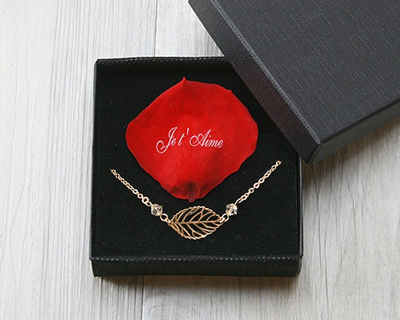 Bracelet Fantaisie Orné De Cristaux Swarovski® Avec Son Pétale éternel 2 Bracelet Fantaisie Orné De Cristaux Swarovski® Avec Son Pétale éternel – Image 2