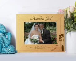 Cadre Gravé Mariage -Cadeaux 42a9820383f777e39860d90ef496fb84beb170b00ddcb1ab11e3ef496bfd21618