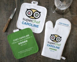 Gant Et Maniques Personnalisables - Cuisine D'Excellence 5 Gant Et Maniques Personnalisables - Cuisine D'Excellence -Cadeaux 470b161f413b71cc2e68e658635e224969bfa7977bea2a995abc38999a452877