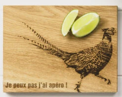 Petite Planche à Découper Personnalisable En Bois De Chêne écossais Et Son Décapsuleur - Faisan 5 Petite Planche à Découper Personnalisable En Bois De Chêne écossais Et Son Décapsuleur - Faisan -Cadeaux 54bc35126d63d09a175b8b8219ff309b06a2f47697e52327bf74dea48f3122127