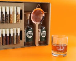 Kit De Fabrication De Rhum Arrangé Et Son Verre Personnalisé -Cadeaux 5b5e26a5060148ba898f6a75fc9d6f300bb015105f3323f15043a02ecc9937138