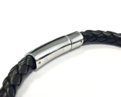 Le Bracelet Pour Homme En Cuir -Cadeaux 61d34f564c617e8763661e289967f9be69ef1662954946ed449fb30b7b6330588