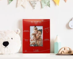 Cadre Métal Rouge Gravé Naissance -Cadeaux 74632059c9fd12ac43a0de9ab3b7668d736046e76f49310e94206ec7d2ec31034
