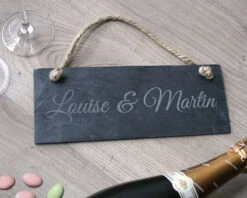 Plaque De Porte Personnalisée - Prénoms -Cadeaux 7d3f390829baf2ae30768dc30777283c93530a5e96ff4e5e7781c856f4fa3226