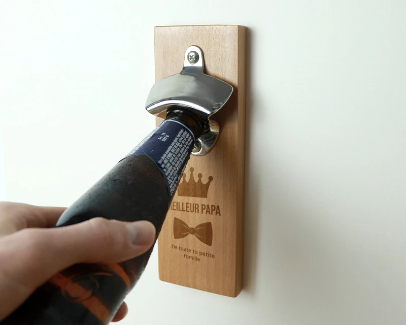 Décapsuleur Mural Personnalisé - Papa Royal 1 Décapsuleur Mural Personnalisé - Papa Royal