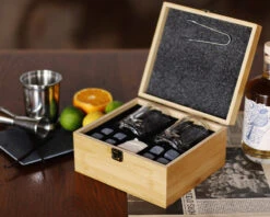 Coffret De Dégustation Whisky Personnalisé -Cadeaux 88890a03e59b3a83b10432022e8aff4f5bb57d9a1caa2089f2528510718f36155