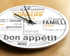 Horloge Petits Mots Pour La Cuisine -Cadeaux 98ac16ebbdf741bfa92fb0a8aec93bd0e9be5c98fc1a4311a3cf8924c73421864