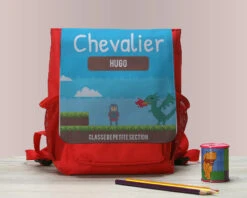 Sac à Dos Enfant Personnalisable - Jeux Vidéo Rétro - Version Garçon 5 Sac à Dos Enfant Personnalisable - Jeux Vidéo Rétro - Version Garçon -Cadeaux aa673e677bf4ecda369539729a9f8a4d55f445457fc24d2711a8377c147d27894