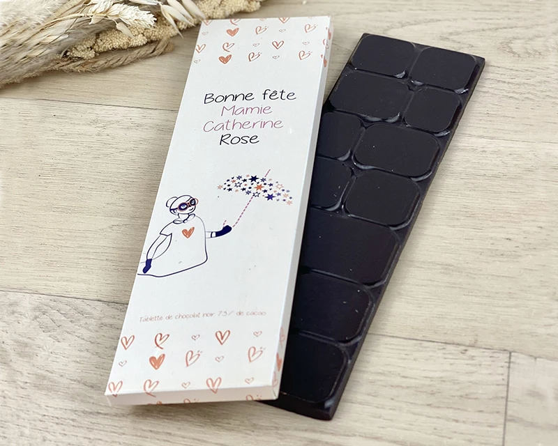 Tablette De Chocolat Noir Personnalisée - Bonne Fête Mamie 3 Tablette De Chocolat Noir Personnalisée - Bonne Fête Mamie – Image 3