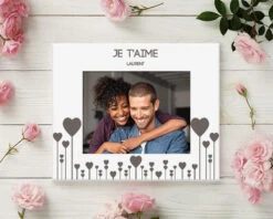Cadre Métal Blanc Gravé Love 5 Cadre Métal Blanc Gravé Love -Cadeaux b6f01d61375c981c89d785442e2b07c6147c4dc4596b0cef79a33c73a1c02963