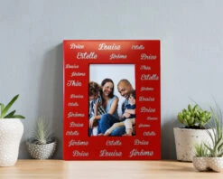 Cadre Métal Rouge Gravé Famille Prénoms 5 Cadre Métal Rouge Gravé Famille Prénoms -Cadeaux ba3040feee9896e36bd5be8381130b68092b00124b6eb019256b270a0e4121634