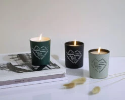 Bougie Personnalisable Parfumée - Coeur Famille -Cadeaux c07c8017a293d0ecabe4872e48172bd93c9c3841169a19492ea88d497bd71219