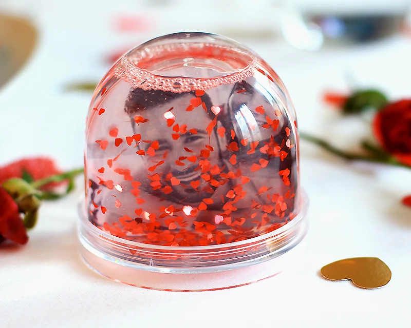 Boule à Neige Coeur Personnalisée - Photo 1 Boule à Neige Coeur Personnalisée - Photo