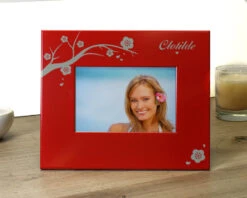 Cadre Métal Rouge Un Air De Printemps -Cadeaux e60c4d91a898da348cdeb36ee9ee0e1b4b86162f060caa471e4b2c5d16d021646