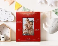 Cadre Métal Rouge Gravé Naissance -Cadeaux ef81f7cd36ca254b3cbd890029865b22da367e09658a8e0070382e4498a931035
