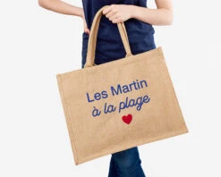 Cabas En Toile De Jute Brodé -Cadeaux f4b31494538c9d68a679e9665cc8e08fddde8bec946af50655ca56201c5837543