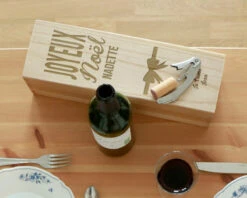 Caisse à Vin Noël Gravée -Cadeaux fef60f2faa772050d1b0fb1bd31d6f998e831af5605615066803922f58834116